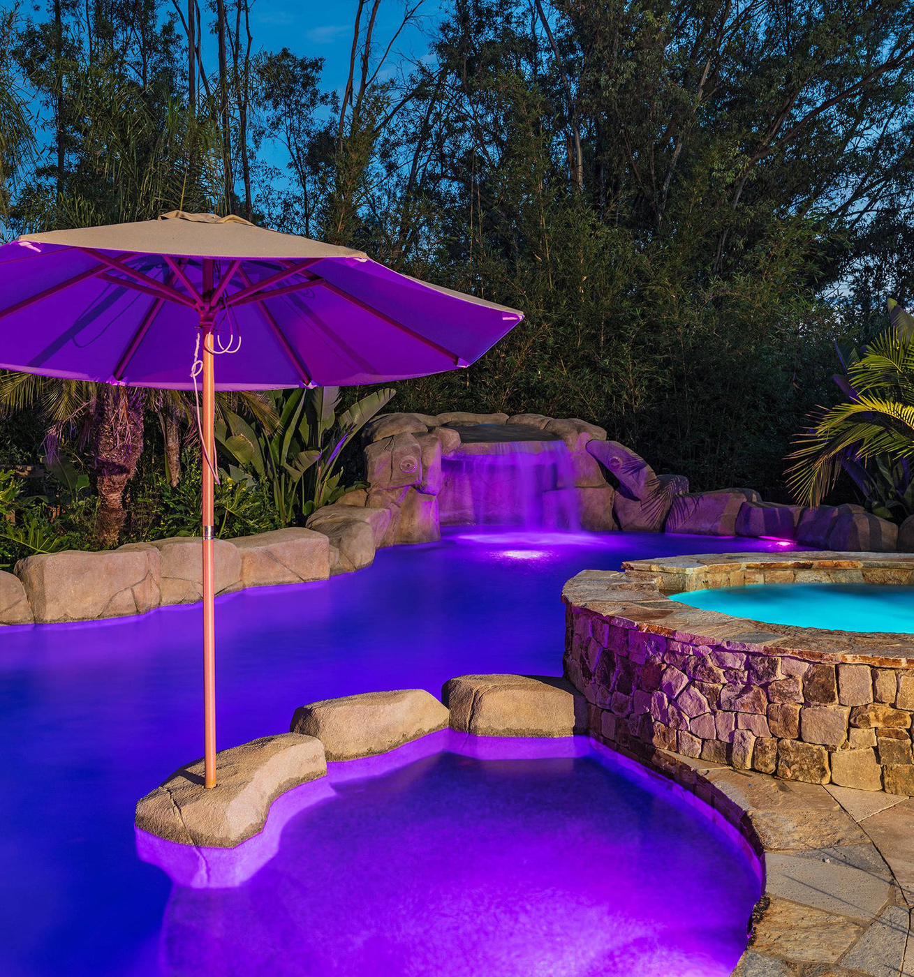 Benefits-of-Owning-a-Custom-Swimming-Pool